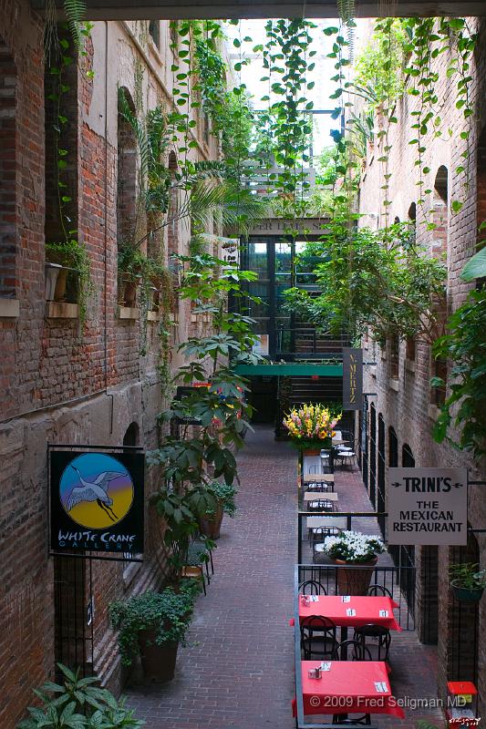 20080715_163527 D300 P 2800x4200.jpg - Shopping arcade, Omaha, NE